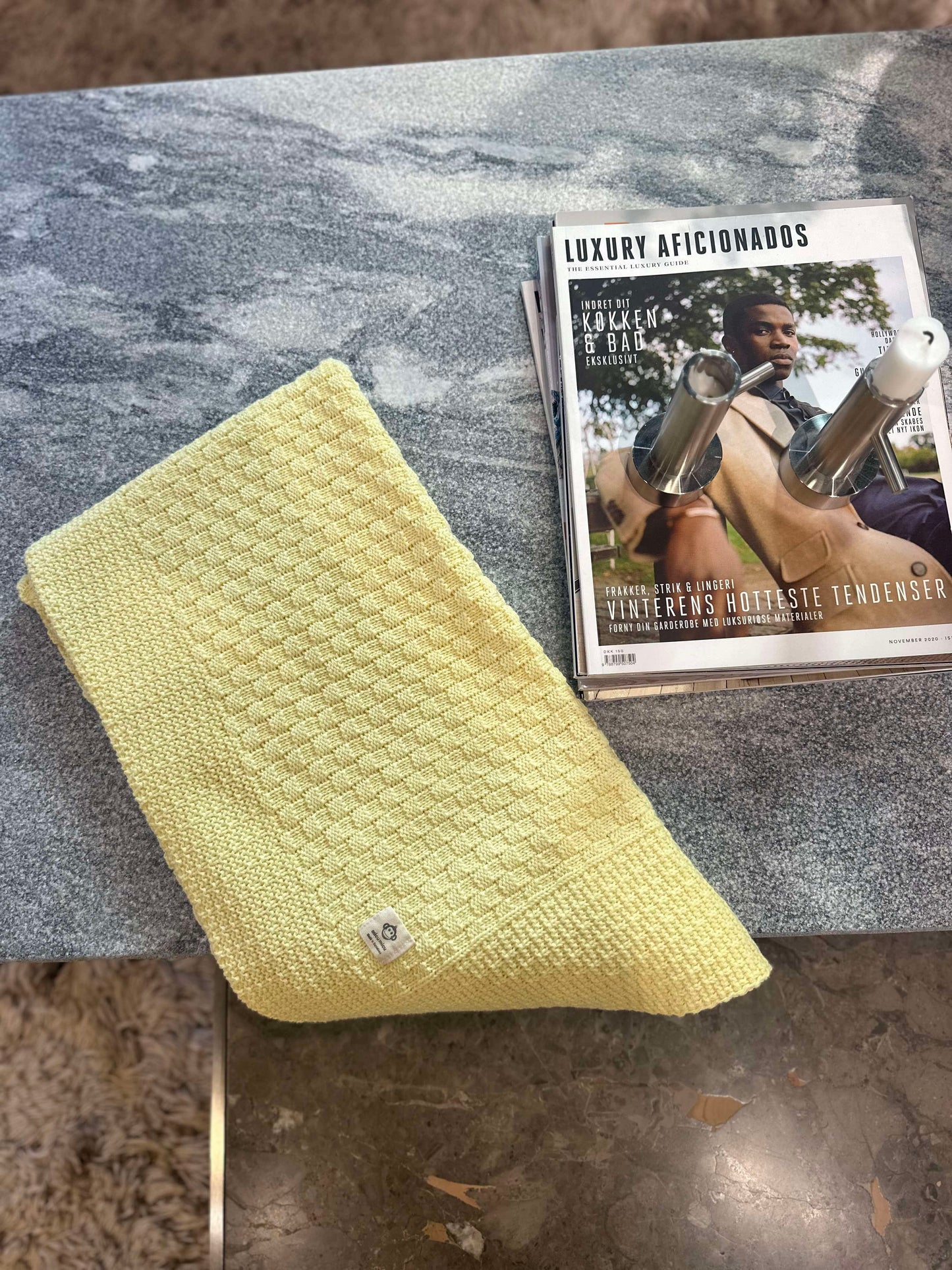 Baby blanket - yellow